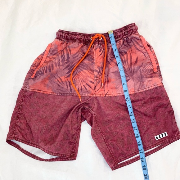 Neff Daily Hot Tub Surf Swim Board Shorts in Watercolor Palms Burgundy - Picture 9 of 12